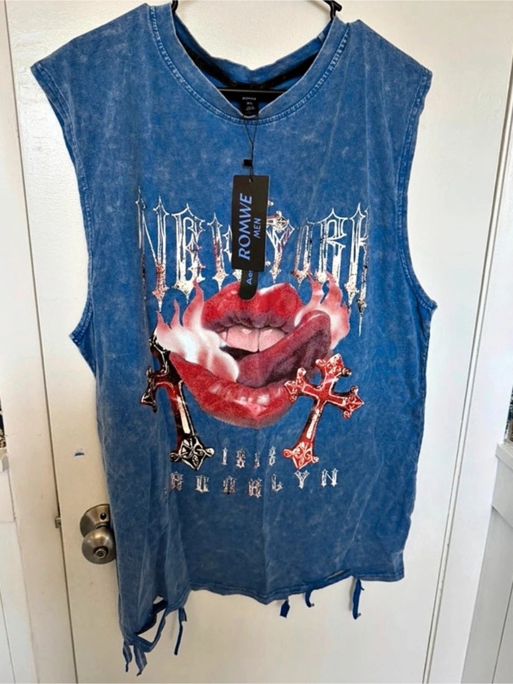 ROMWE Street Life Men's Lips & Cross Print Sequin Tank Top Lips & Cross Print